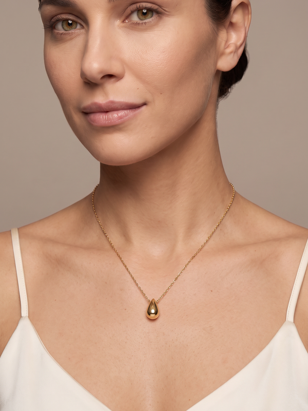 Teardrop Pendant Necklace